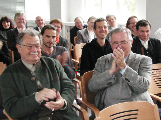 Emeritierung von Prof. Ernst Leuninger applaus_probst.jpg