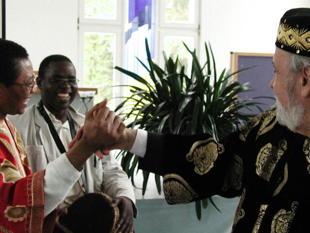 Emeritierung von Prof. Ernst Leuninger chief_handschlag.jpg