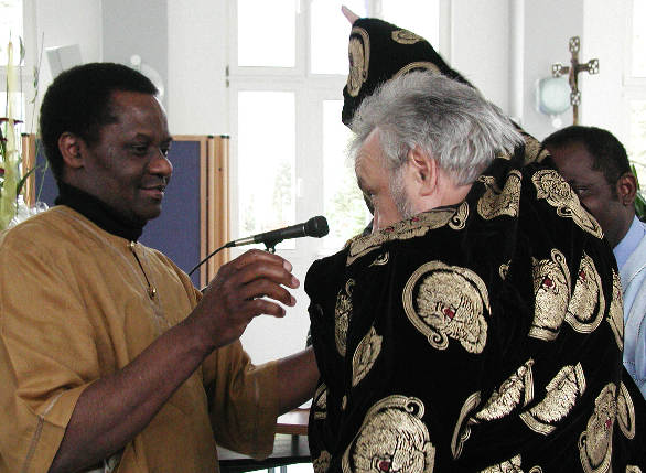 Emeritierung von Prof. Ernst Leuninger chief_kleid.jpg