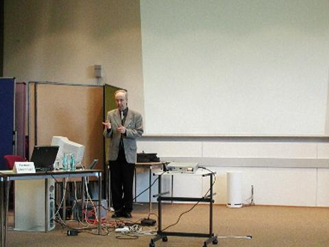 Herbert Leuninger bie WUS: Internet Menschenrechte 