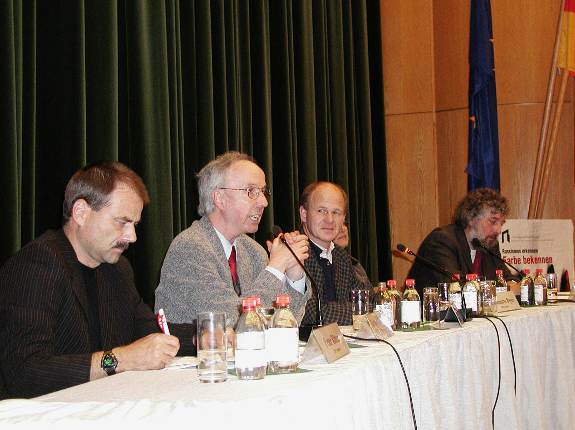 Interkulturelle Woche Schwerin podium_herbert_leuninger2.jpg