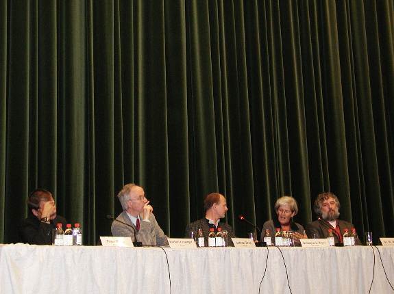 Interkulturelle Woche Schwerin podium_herbert_leuninger3.jpg